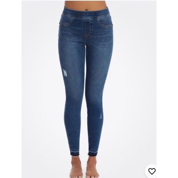 SPANX Distressed Skinny Jeans Small Medium Wash 20203R Comfort Stretch New $128 - Picture 1 of 10